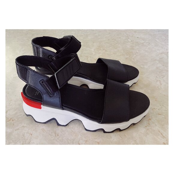 Sorel Sz 8.5 Kinetic Impact Sandal Black Leather with Adjustable Fit - Picture 1 of 10